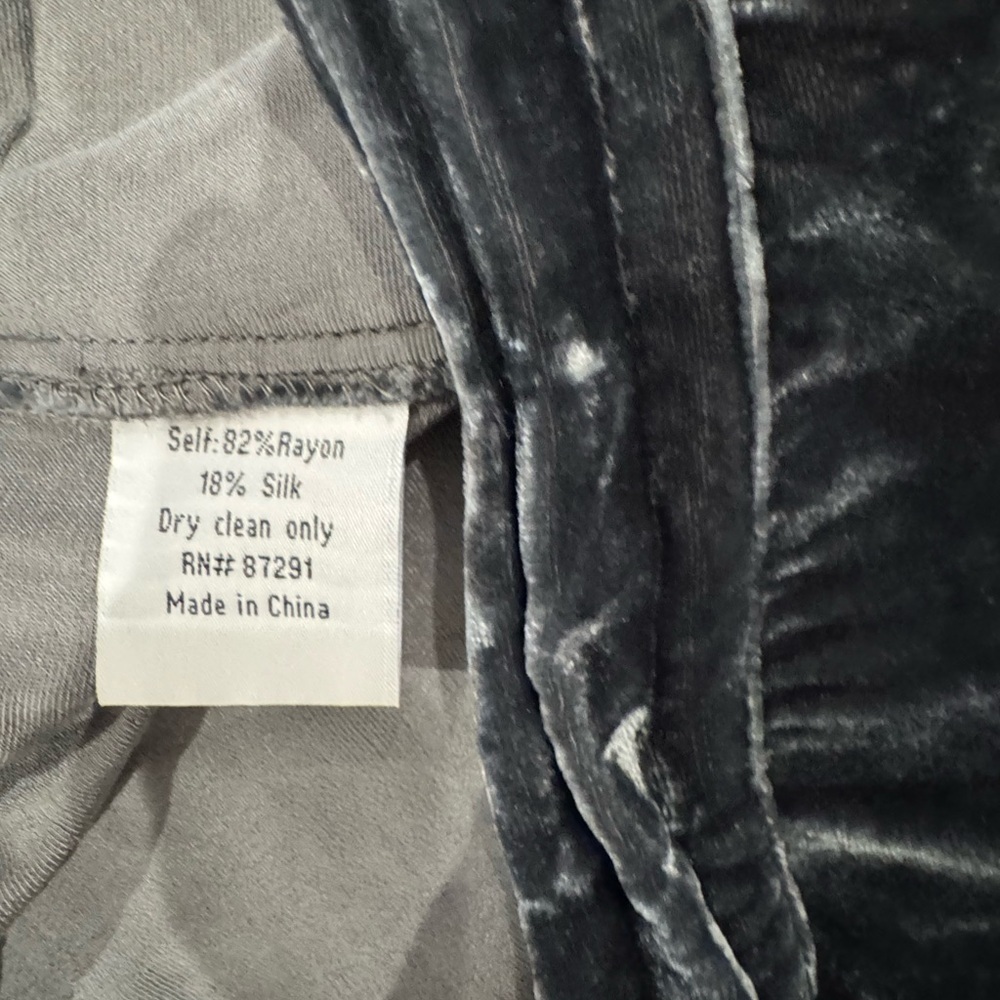 Johnny Was 4 Love and Liberty Gray Velvet pants size medium - Picture 5 of 6